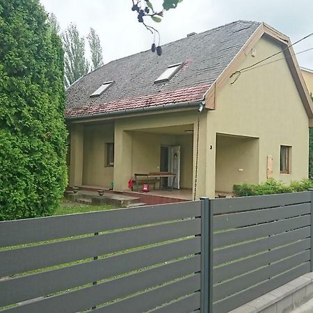 Klara Villa Siofok Bagian luar foto